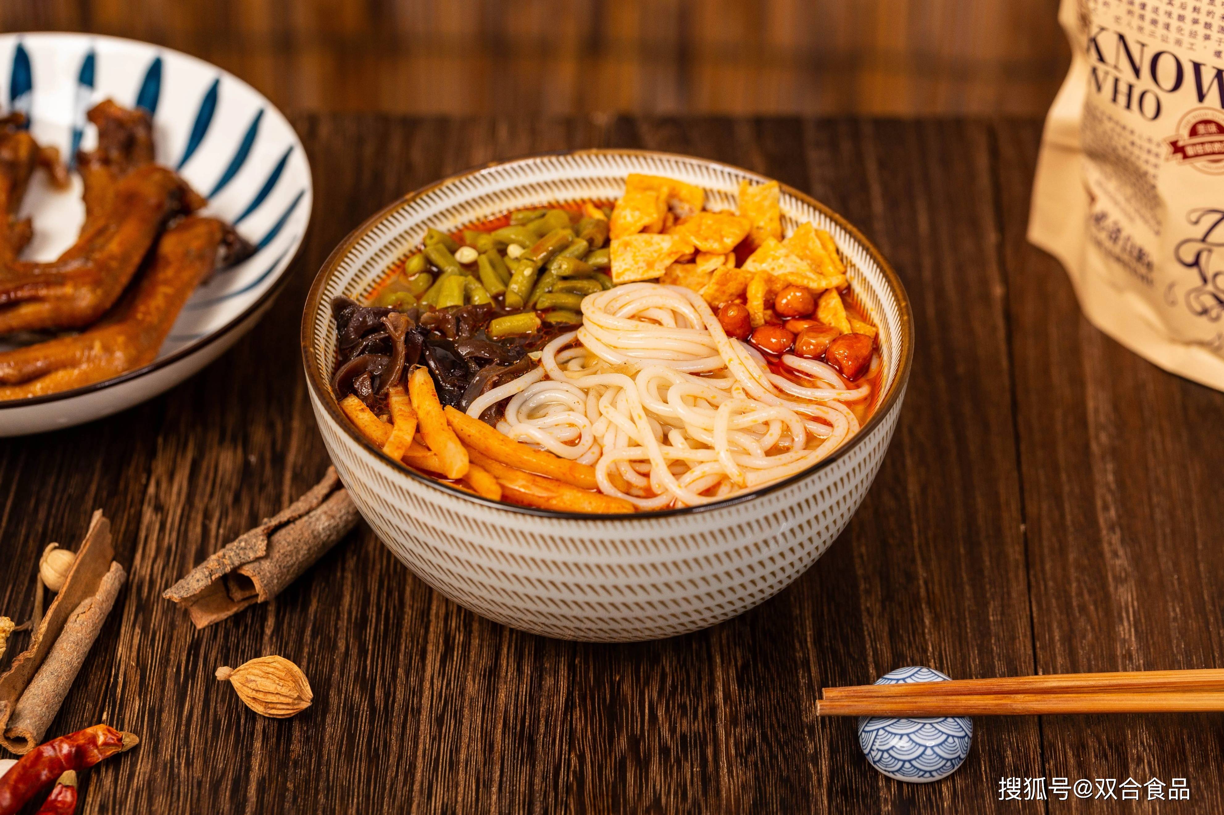 廣西人心中能稱得上廣西特色的美食有哪些？那可真是數(shù)不勝數(shù)，特色美食遍布廣西