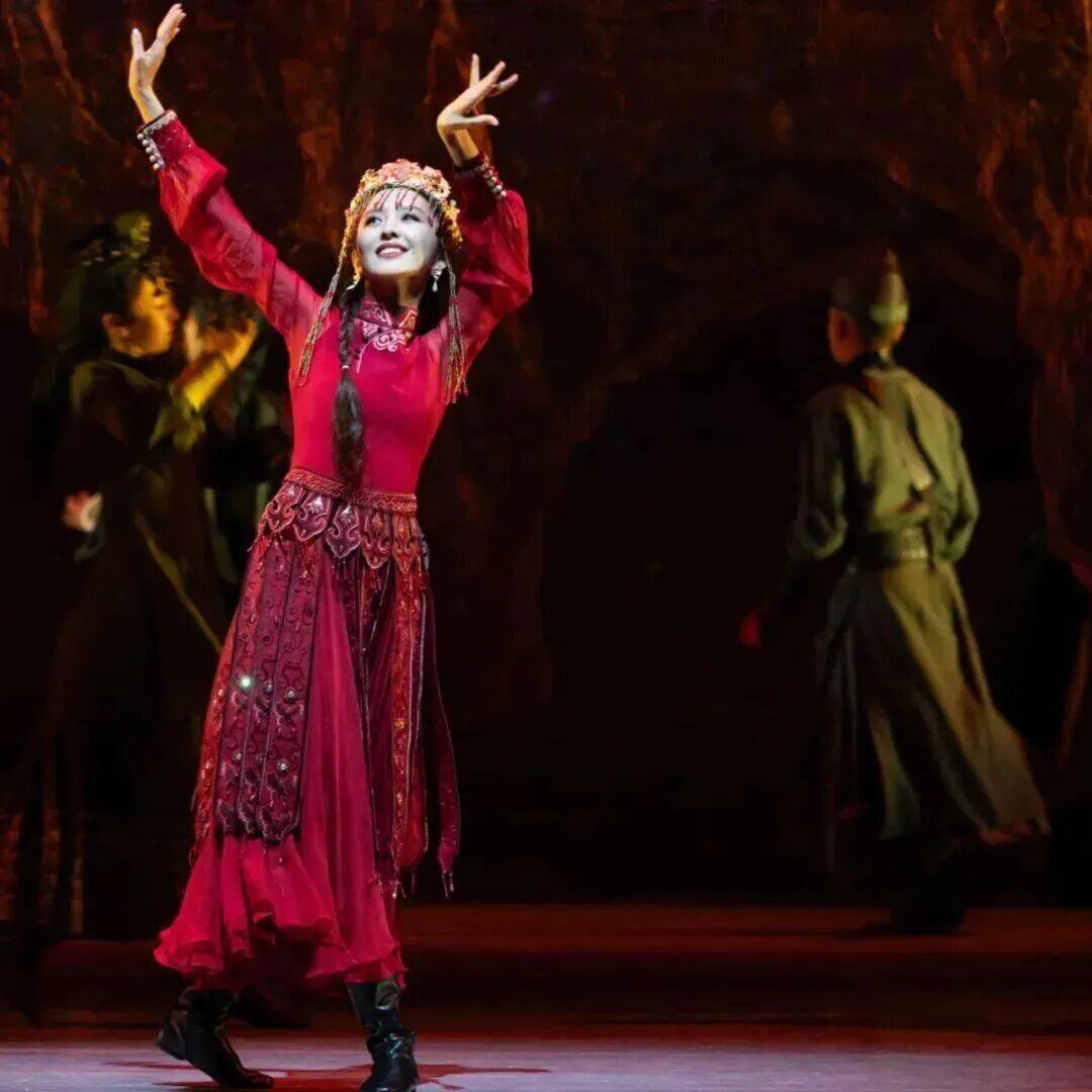 這部佟麗婭主演的舞蹈詩劇，用舞蹈書寫了民族的散文詩