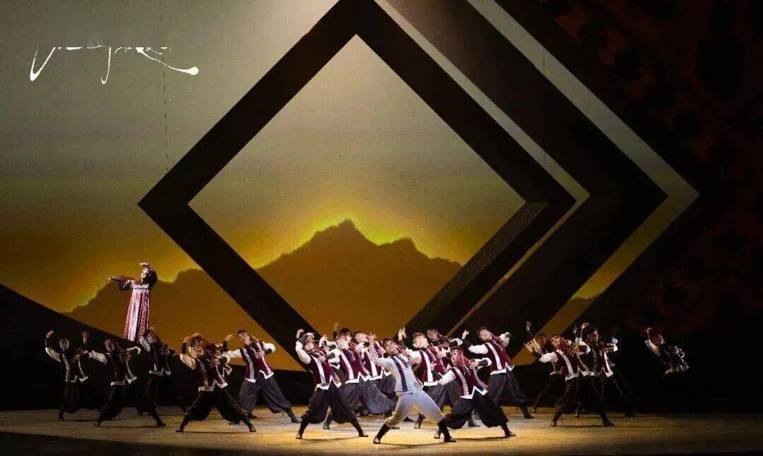 這部佟麗婭主演的舞蹈詩劇，用舞蹈書寫了民族的散文詩