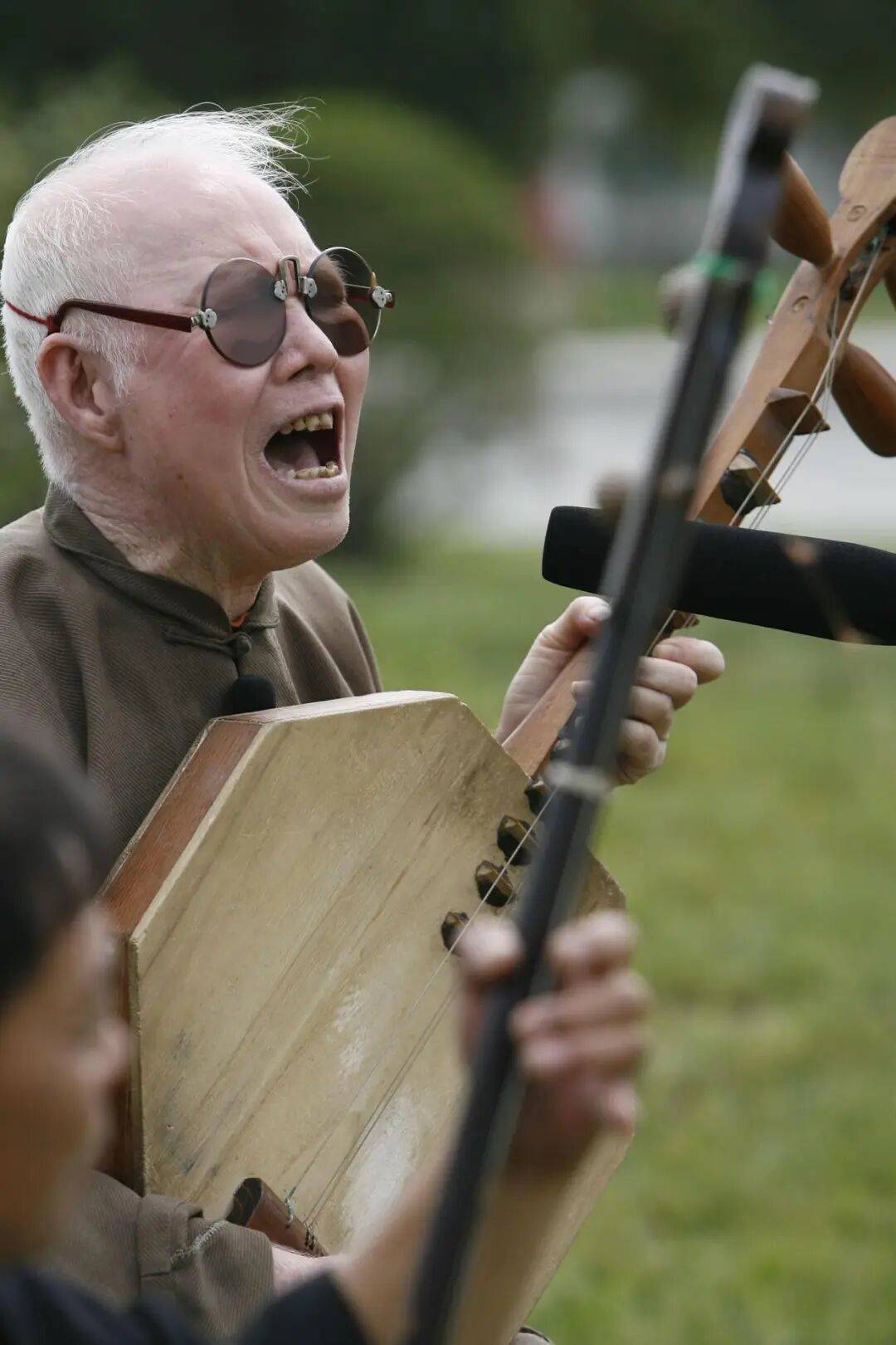 痛別！著名藝術(shù)家王振中逝世！曾在春晚“一聲吼”，參演多部知名影視作品