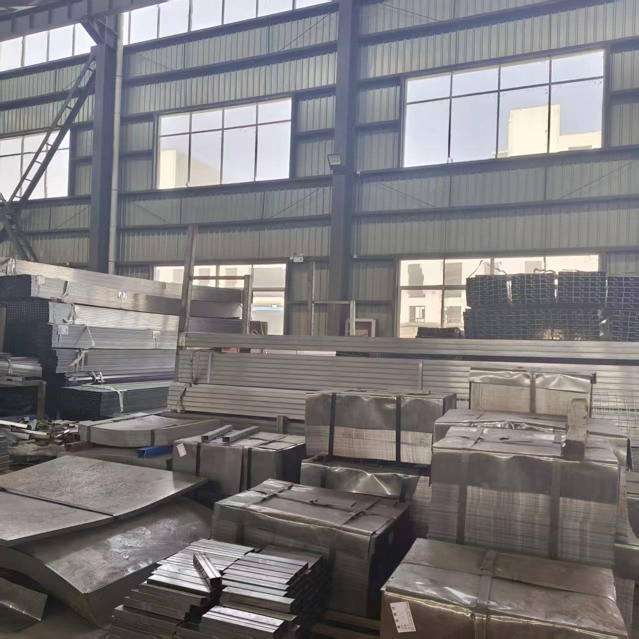 高效倉儲新引擎：安徽博創(chuàng)物流裝備點亮倉儲未來