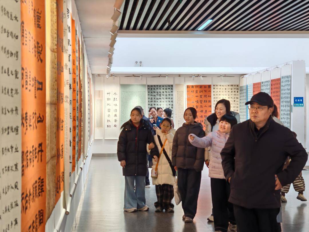 硯田十稔|52位全國書法名家與東營本土愛好者聯(lián)袂開展