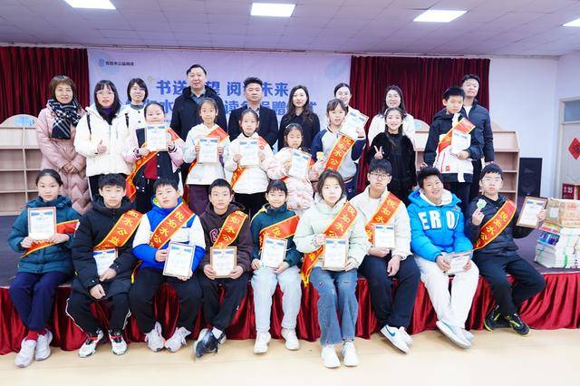 一本圖書，一份愛心；一個書角，一片星空！肖莊小學書香氤氳