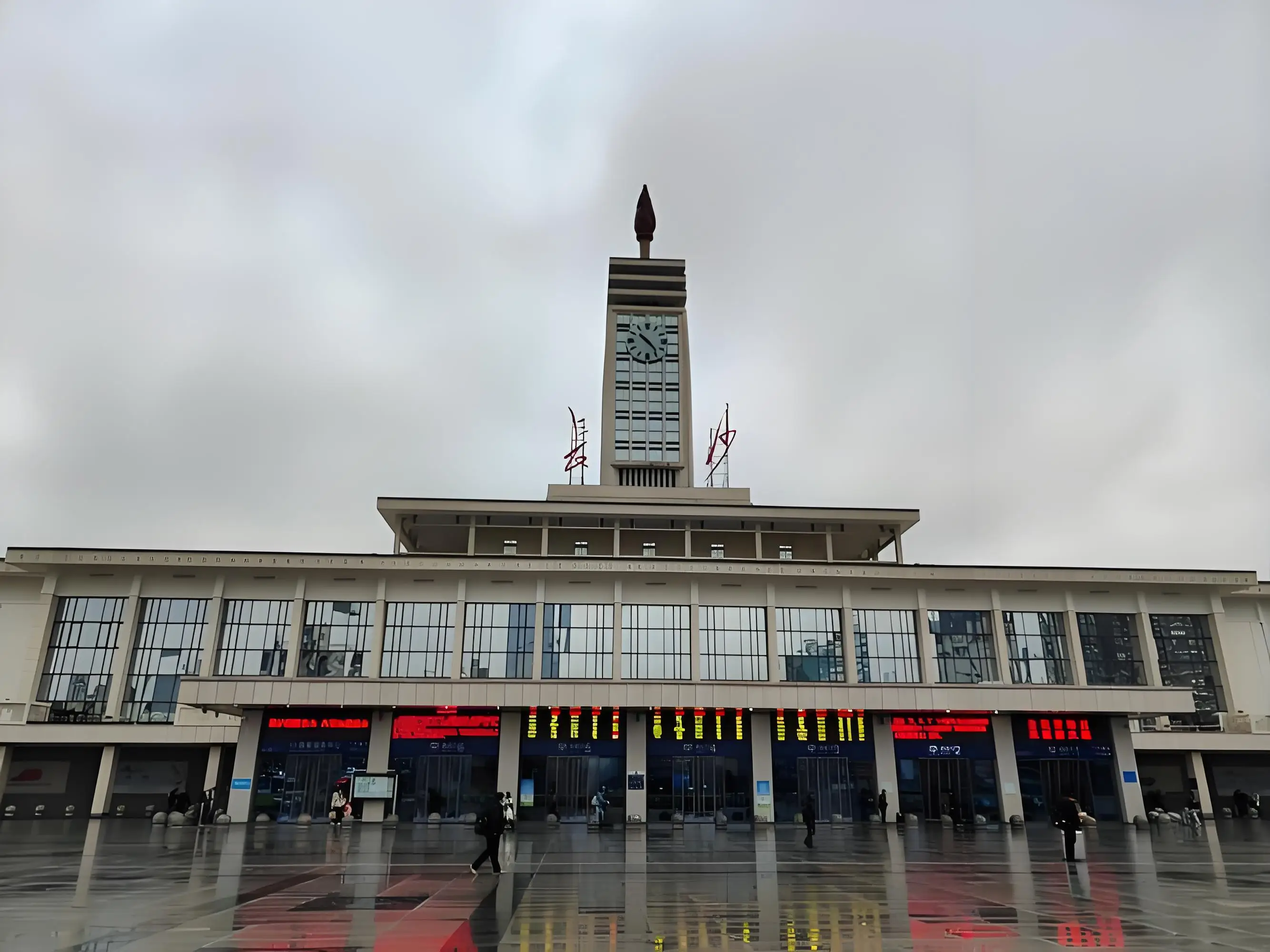 原創(chuàng)長(zhǎng)沙著名的十大美食都有哪些，長(zhǎng)沙哪里有比較厲害的起名大師