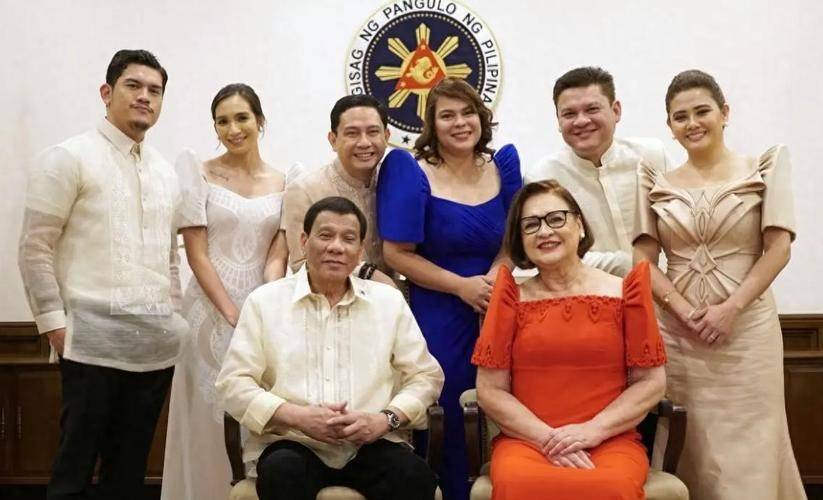 原創(chuàng)全球最貪總統(tǒng)馬科斯：房產(chǎn)4500畝、斂財(cái)上百億，私人飛機(jī)都有29架