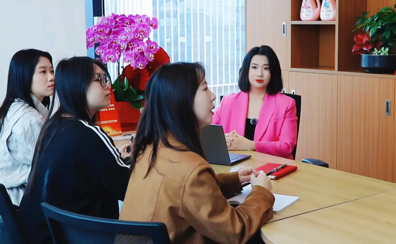 “女性擅長(zhǎng)自己開(kāi)導(dǎo)自己”——立白黃思慧懂的那些女性心事