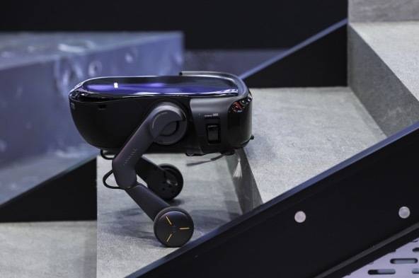 機(jī)器人、智能眼鏡、飛行器……AWE上來了新面孔