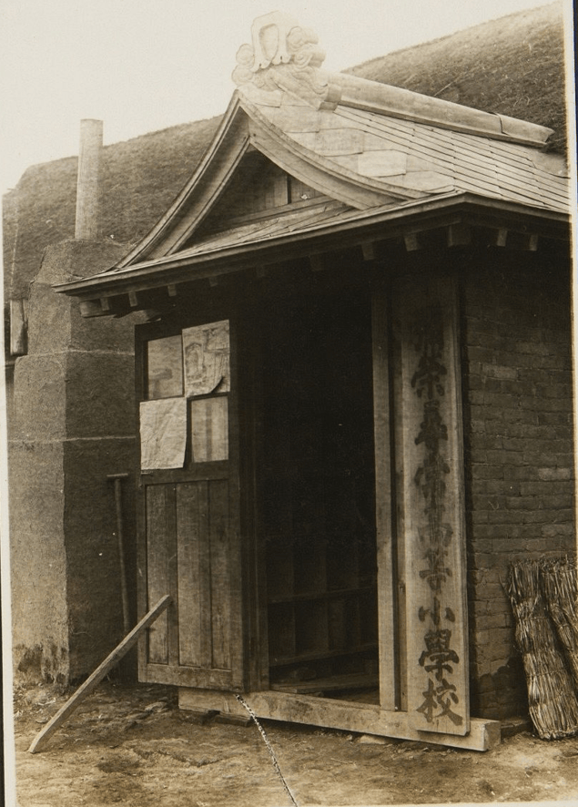 原創(chuàng)偽滿洲國時(shí)期的彌榮村：日本移民搶奪資源，無惡不作