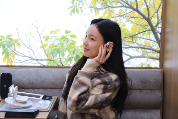 海外首銷不到20小時(shí)售罄！韶音攜“濾噪”耳機(jī)與AI眼鏡亮相AWE