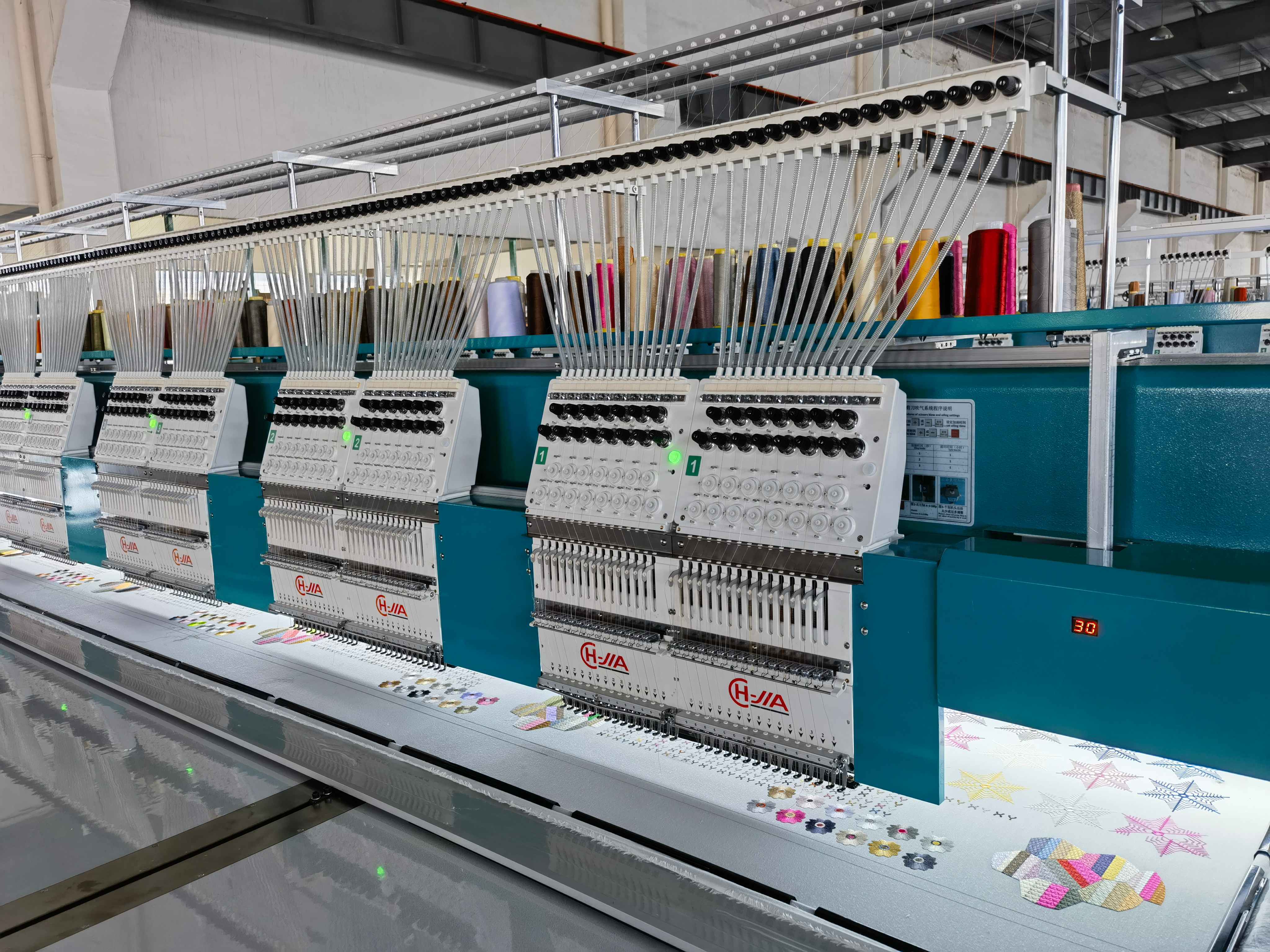 總結電腦刺繡機選購攻略，刺繡機生產(chǎn)廠推薦哪家合適