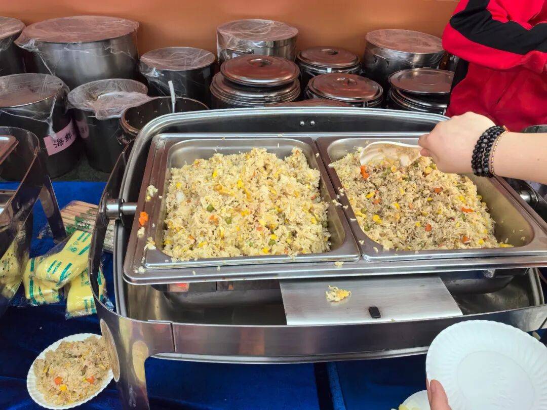 原創(chuàng)這哪是賽后美食，簡直就是清遠(yuǎn)食堂自助餐