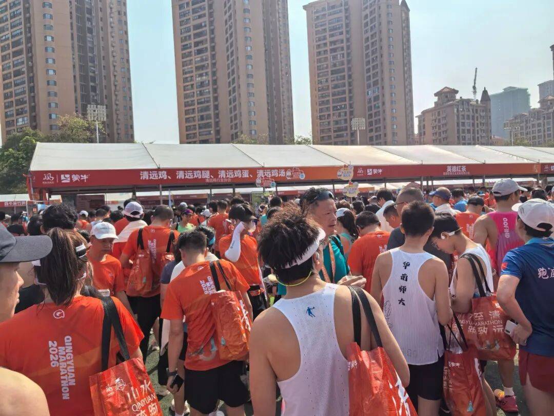 原創(chuàng)這哪是賽后美食，簡直就是清遠(yuǎn)食堂自助餐