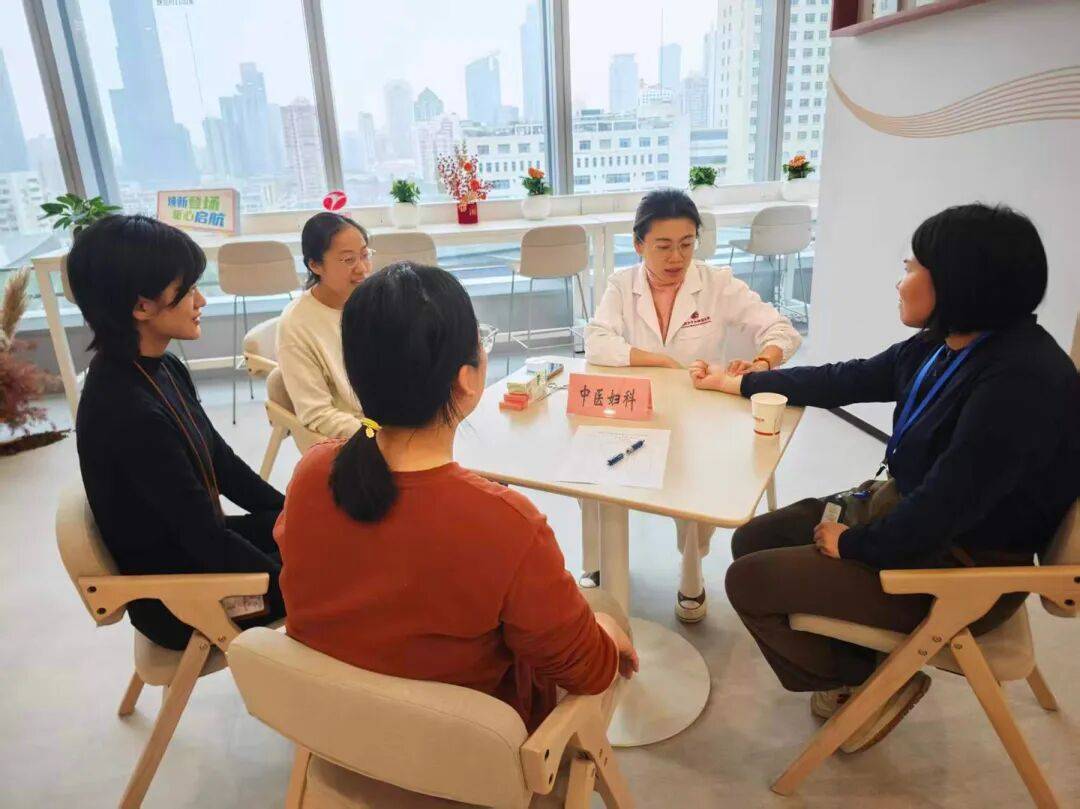 把醫(yī)院搬進(jìn)街區(qū)，把美食送到手中！為“梧桐合伙人”點(diǎn)贊