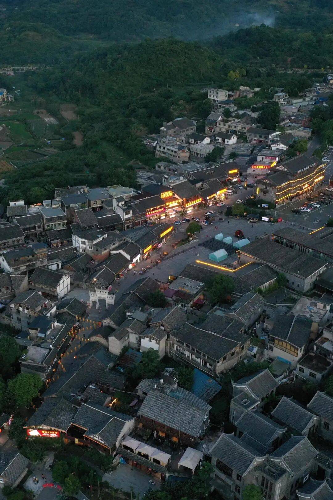 雕刻于喀斯特天地間的貴州村落（中）