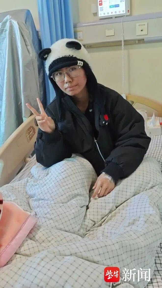 女孩陪母抗癌考上研究生后，自己也被查出癌癥晚期，父親一夜之間好像老了10歲