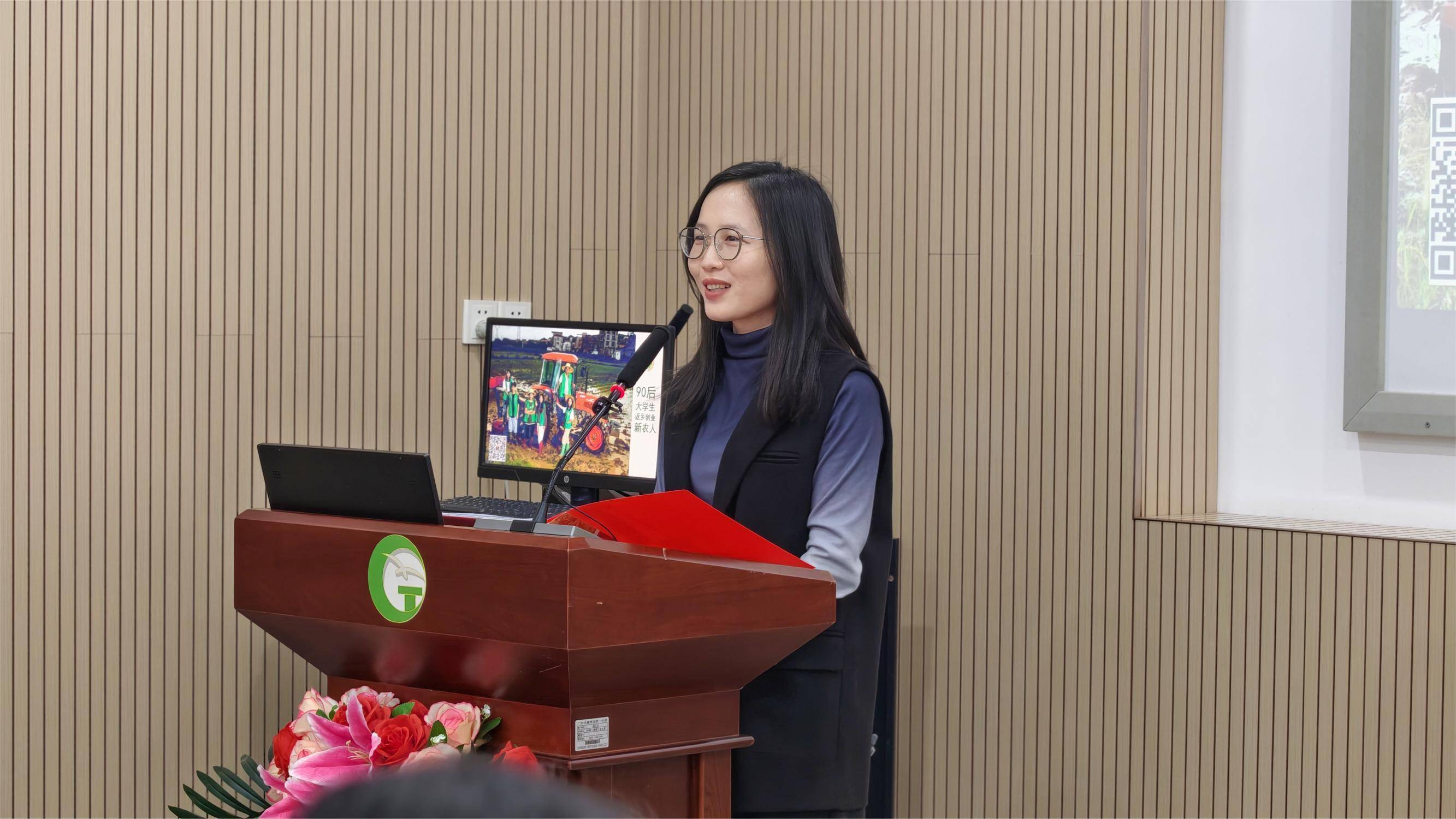 全國(guó)人大代表來給鐵一小學(xué)師生上思政課！這節(jié)課“接地氣”更“潤(rùn)心田”