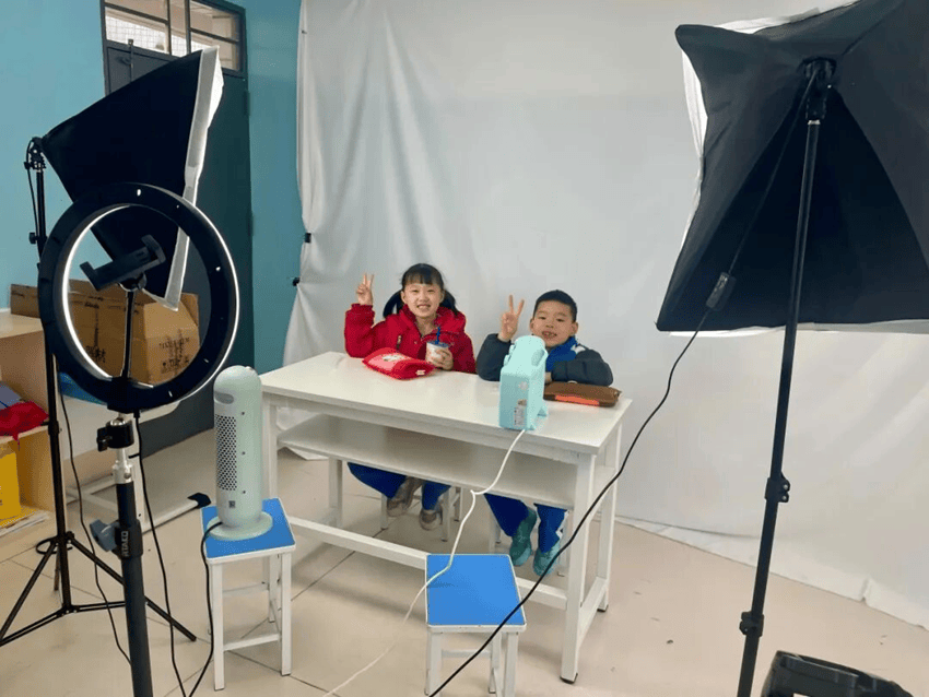 深圳6名小學(xué)生登上全國(guó)教材，網(wǎng)友：可以吹一輩子