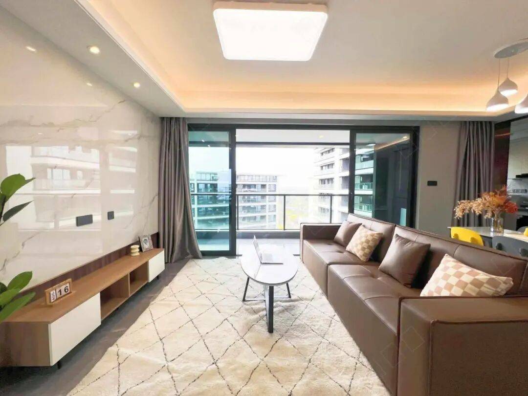 租金約619元/月起！套三、四戶型！成都青羊區(qū)西湖云著保租房介紹