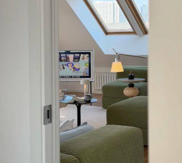 租房也能住出歸屬感：一盞燈，就夠溫柔整個家