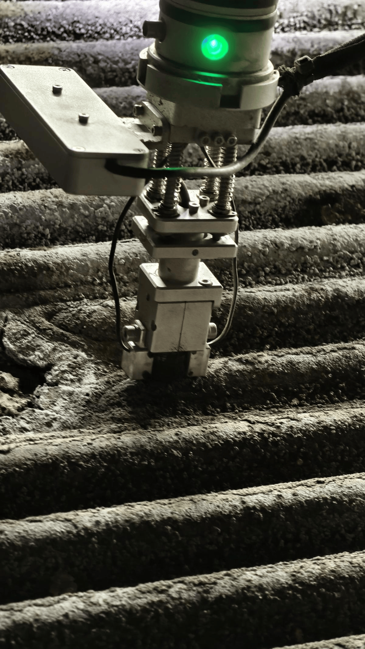 吉泰智能攜手青山控股，鍋爐水冷壁爬壁機器人再入印尼！