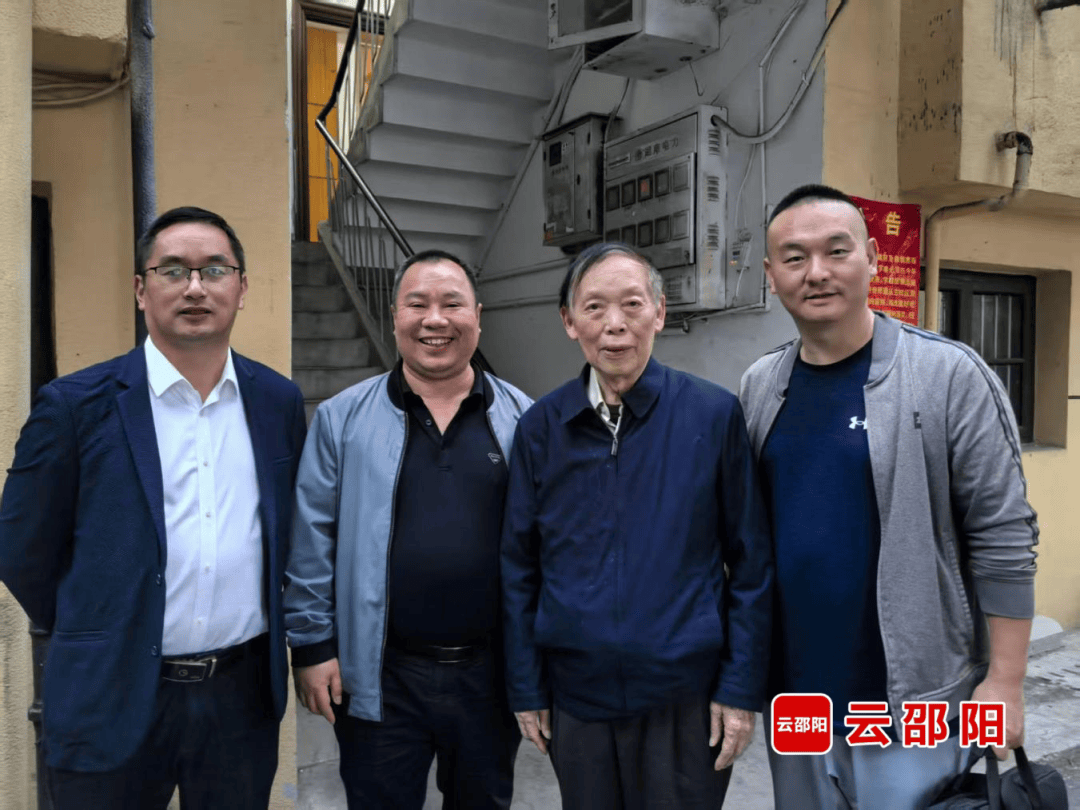 今天，送別“中國快速作文之父”楊初春老師