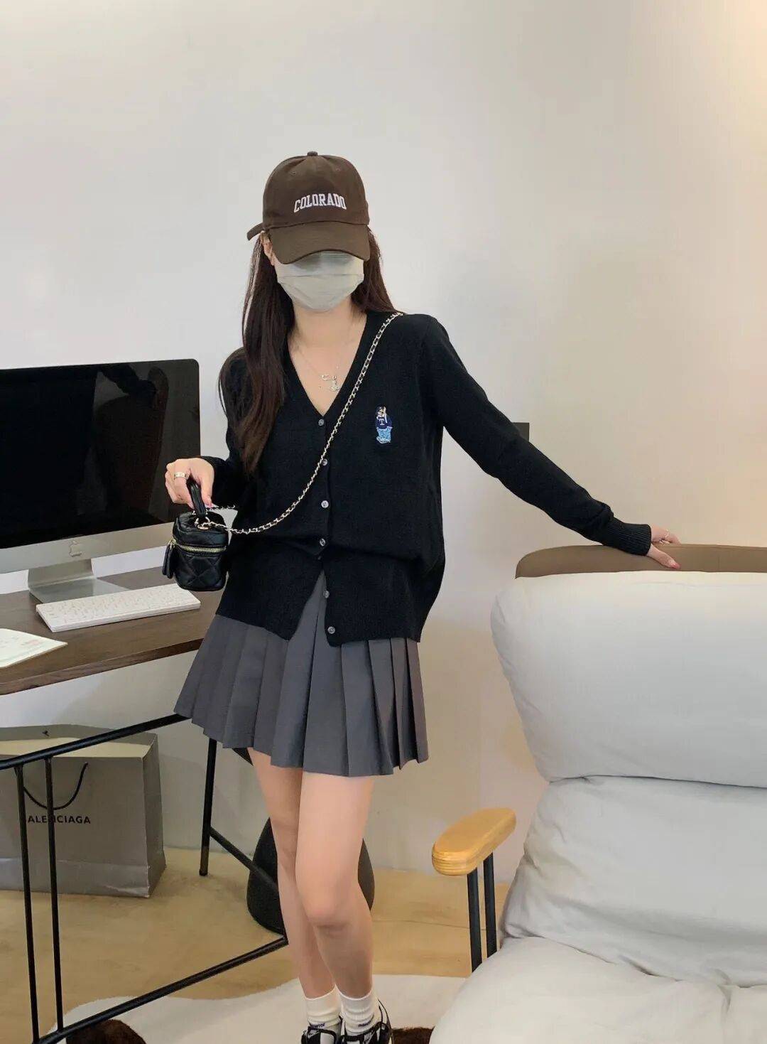 開春必備穿搭單品！刺繡小熊九色開衫29.9閉眼入啊~