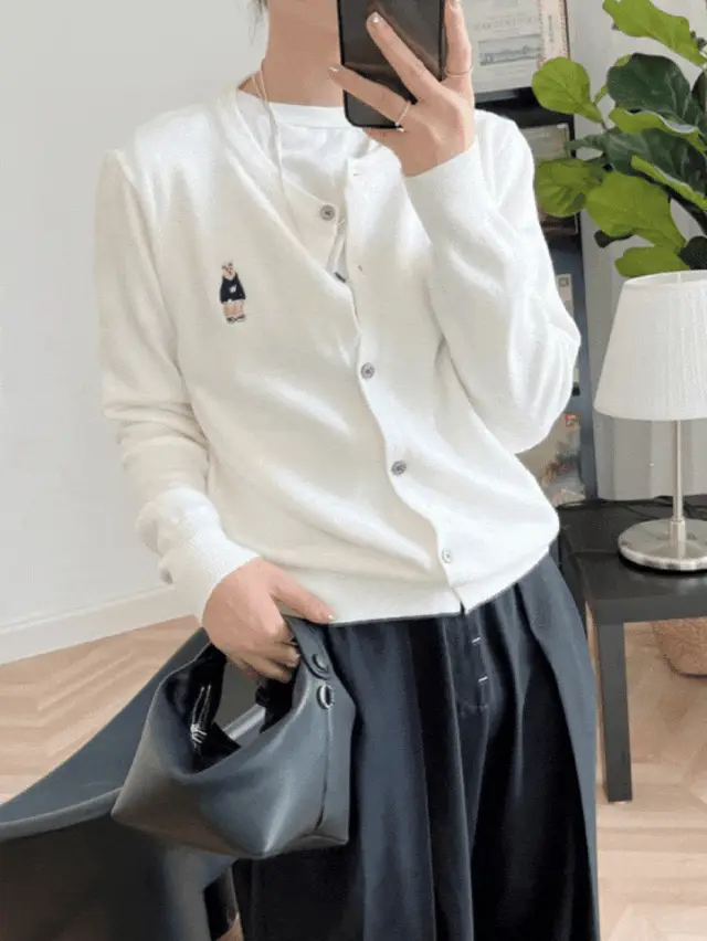 開春必備穿搭單品！刺繡小熊九色開衫29.9閉眼入啊~