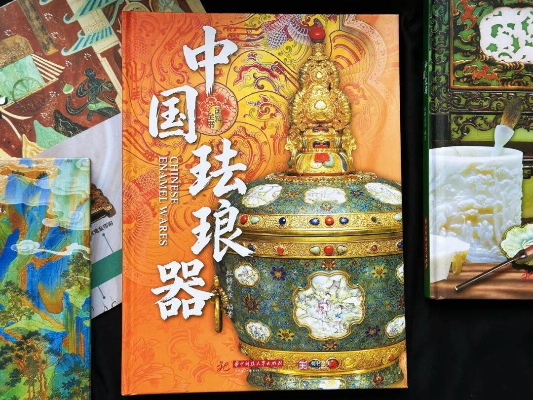 琺瑯器、漆器、文房、壁畫、繪畫、書法、衣冠、珠寶、兵器、建筑，《國粹全書》