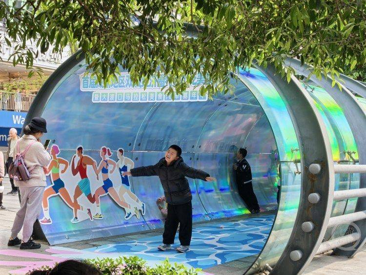 “西南F4”美食匯聚大渡口 首屆成渝地區(qū)雙城經(jīng)濟(jì)圈特色小吃美食節(jié)供銷兩旺