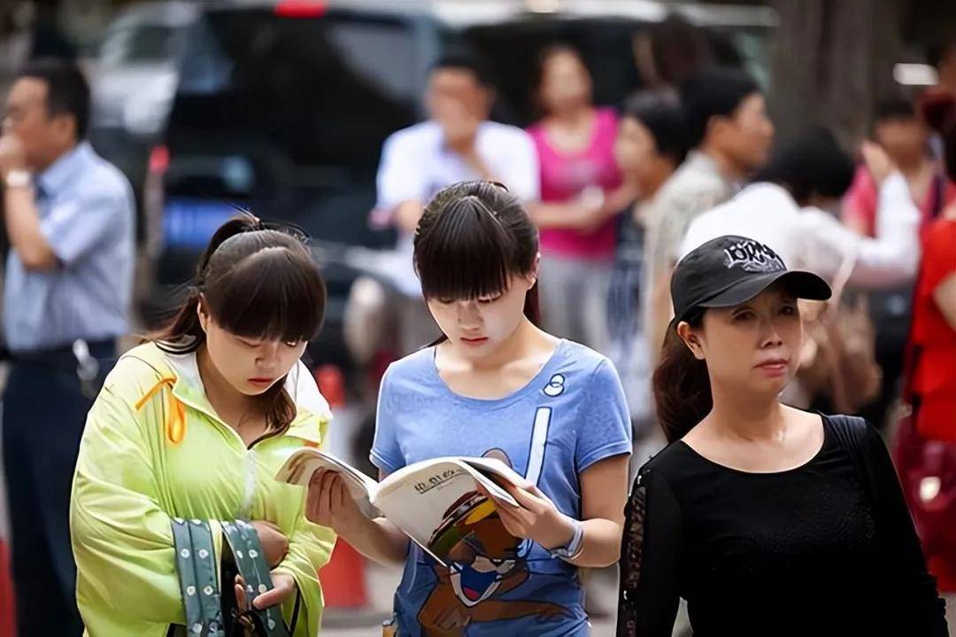 原創(chuàng)9省份11所高校升格為“大學(xué)”，網(wǎng)友直呼：大學(xué)靠的不是名字，而是實(shí)力