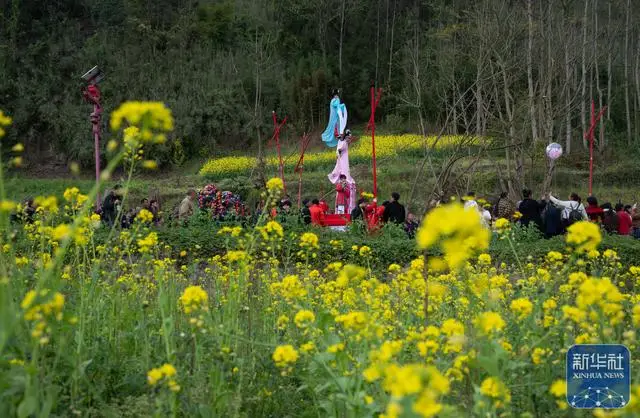 “空中戲劇”非遺巡游：流動的民俗盛宴