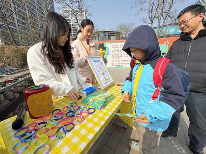 視點｜馬路詩歌節(jié)點亮石榴莊街頭