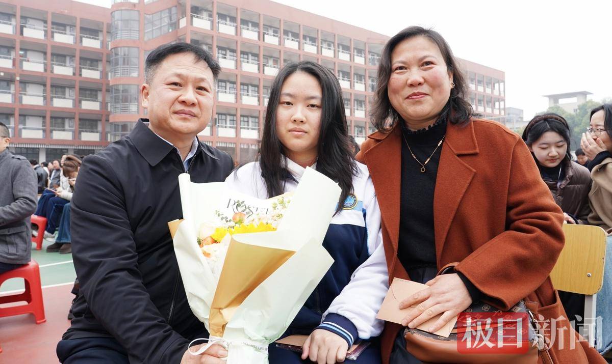 大學(xué)中學(xué)“同臺共講”，成人禮變身思政大課堂