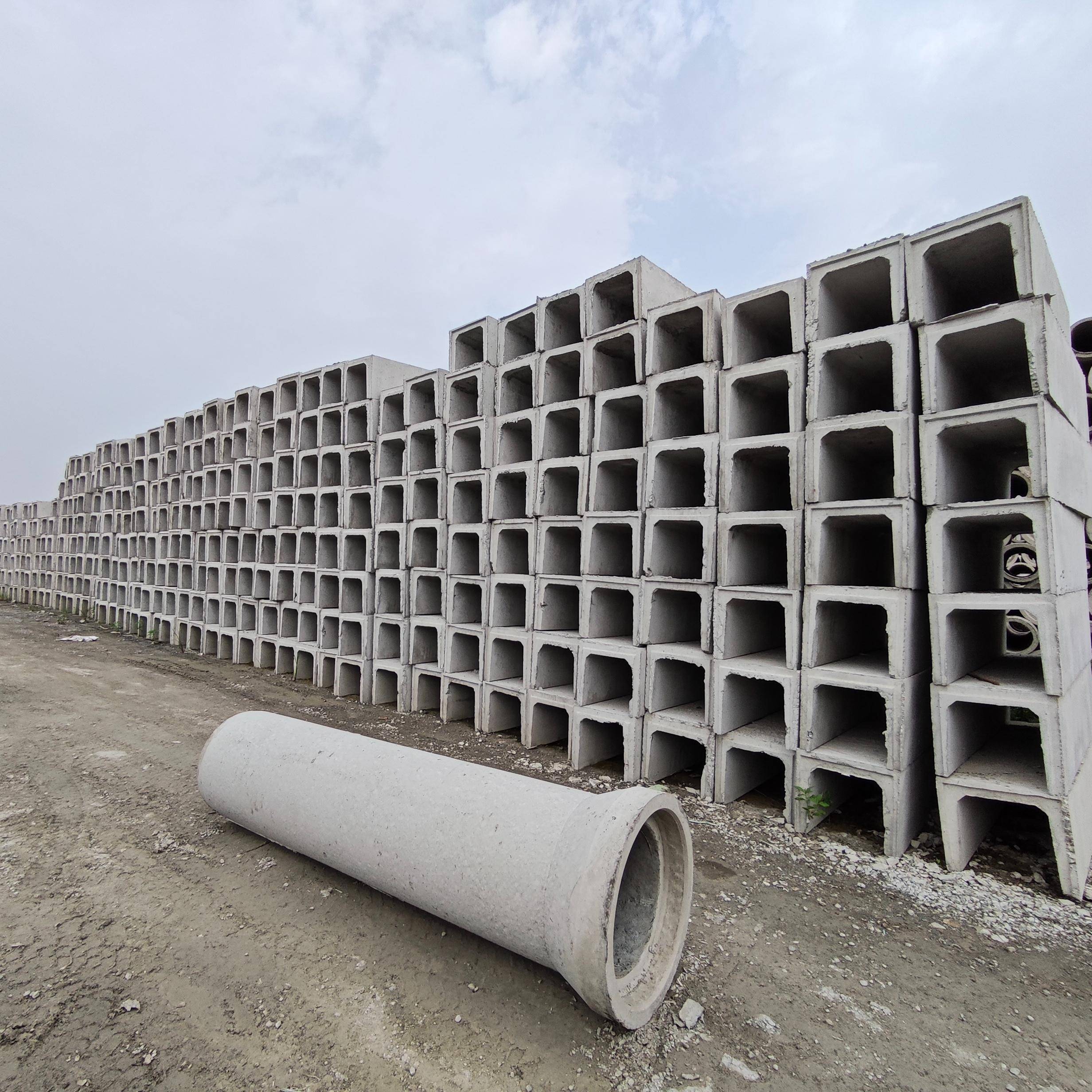 口碑好的水泥制品廠家推薦沈陽市東陵區(qū)浩洋水泥制品廠，專注水泥排水槽、水泥矩形槽、水泥流水槽生產(chǎn)，品質(zhì)可靠